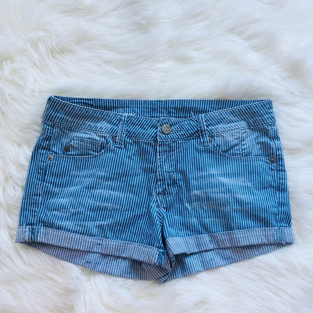 Saks Fifth Avenue blue stripes jeans shorts
